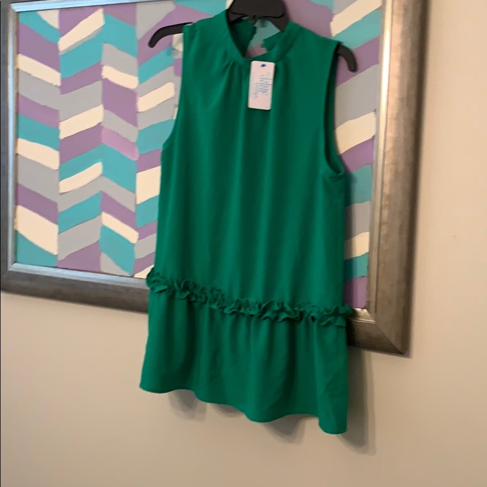 Boutique NWT Green top, size L